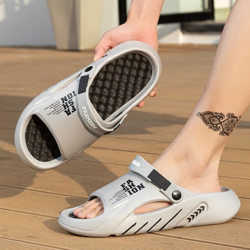 Men's Summer 2025 New Outdoor Anti-Slip Teen Casual Sandals Outdoor Beach "Step-in-Feces" Feel Flip-Flops