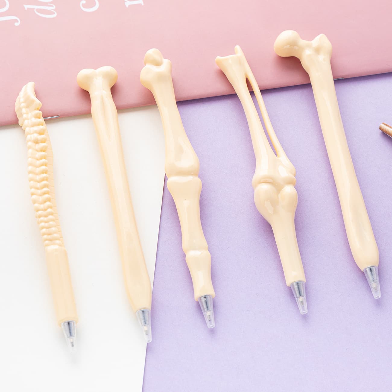 Creative Novelty Bone Pen Office Student Stationery Plastic Pen Realistic Bone Shape Ballpoint Pen Factory Wholesale