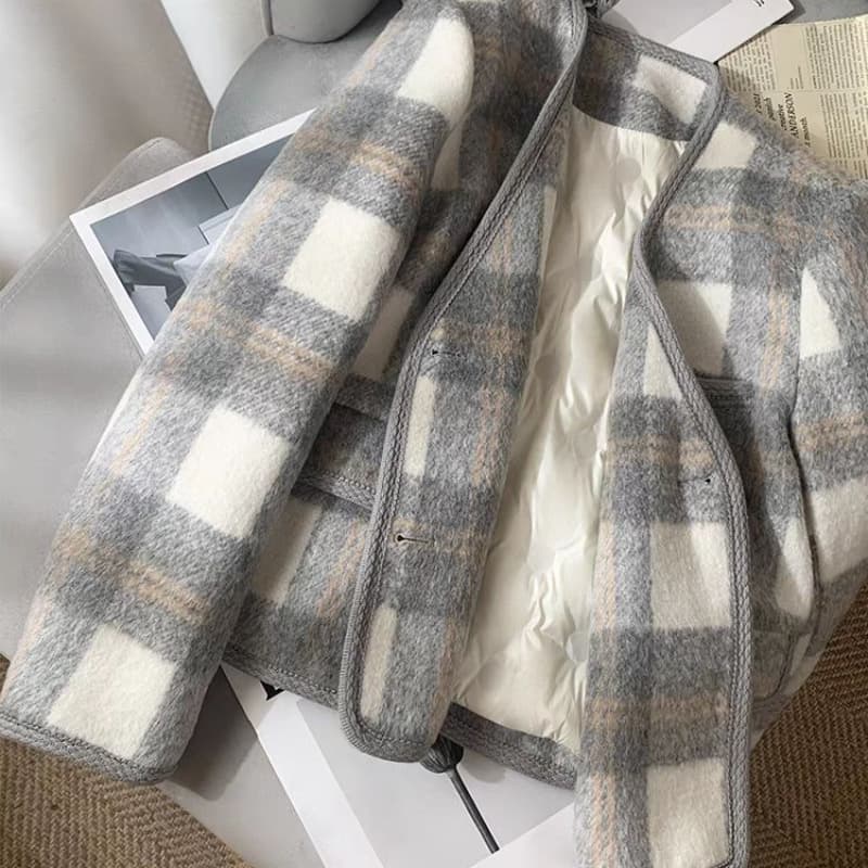 New Autumn/Winter Petite Elegant Chanel-Style Tweed Jacket with Cotton Padding