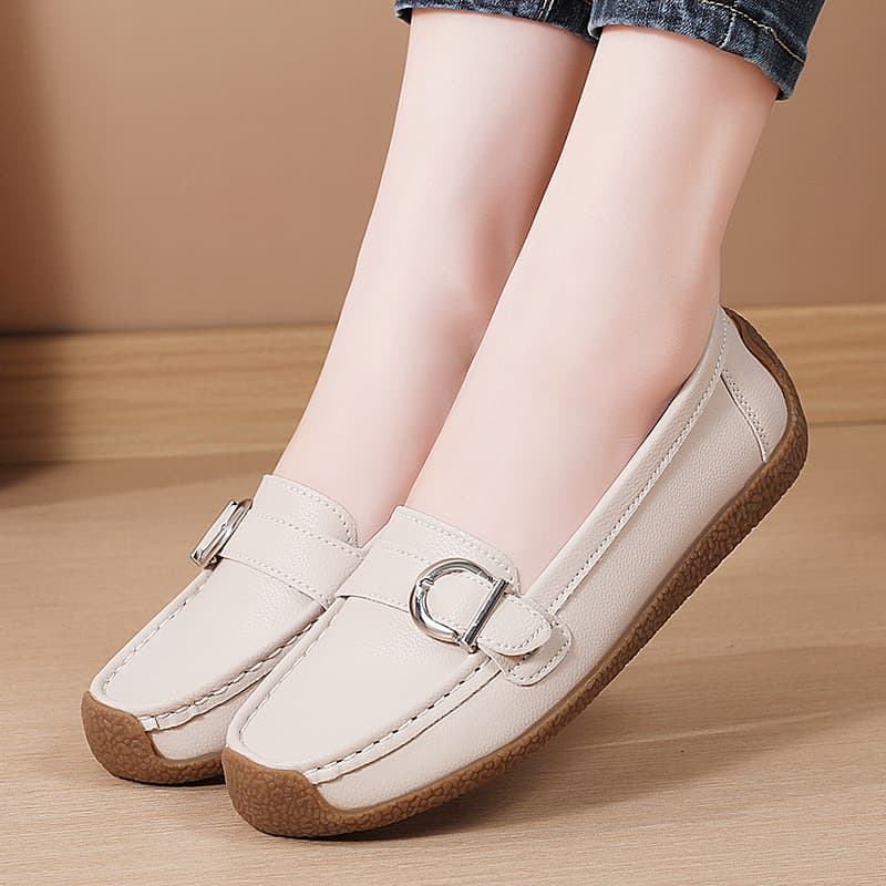 Comfortable Soft Bottom Slip-On Women's Shoes Casual Versatile Bean Shoes Mom Shoes Loafers Flat Heel Round Toe Solid Color