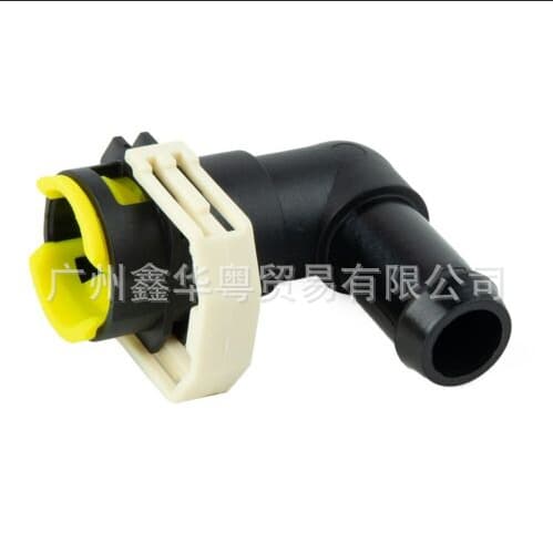B37F-61-240 is suitable for Mazda CX7/CX-9 heater hose fittings.