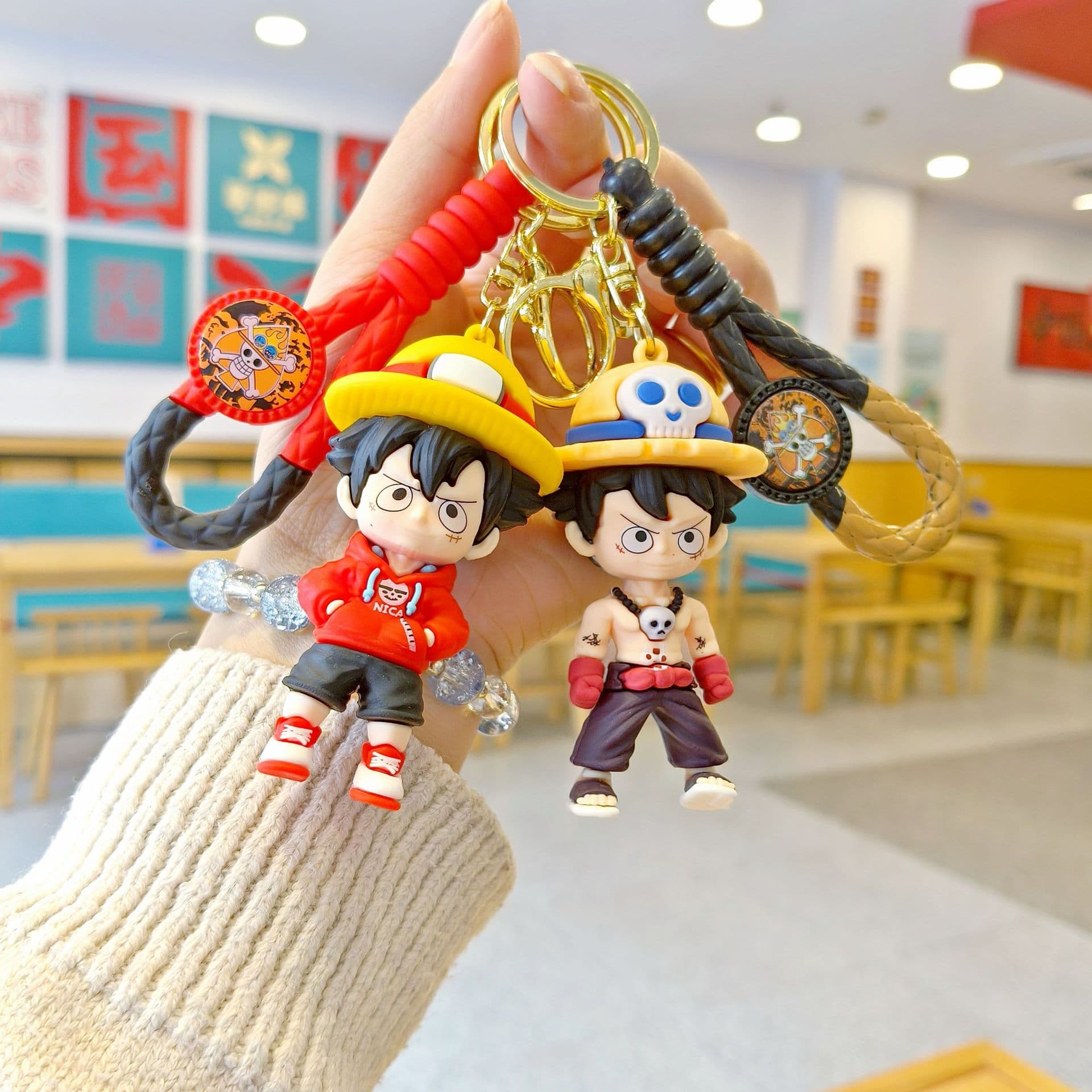 New One Piece Cartoon Keychain Luffy Figure Couple Bag Charm Mall Claw Machine Gift Wholesale