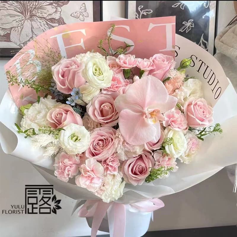 [Yulu] Chasing Dreams and Moon New High-End Oil Painting Style English Flower Wrapping Paper, Kraft Paper, Fresh Flower Wrapping Paper