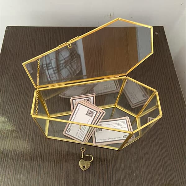 Halloween Decorative Glass Box, European and American Ghost Festival Christmas Gift Display Box, Transparent Handmade Glass Box