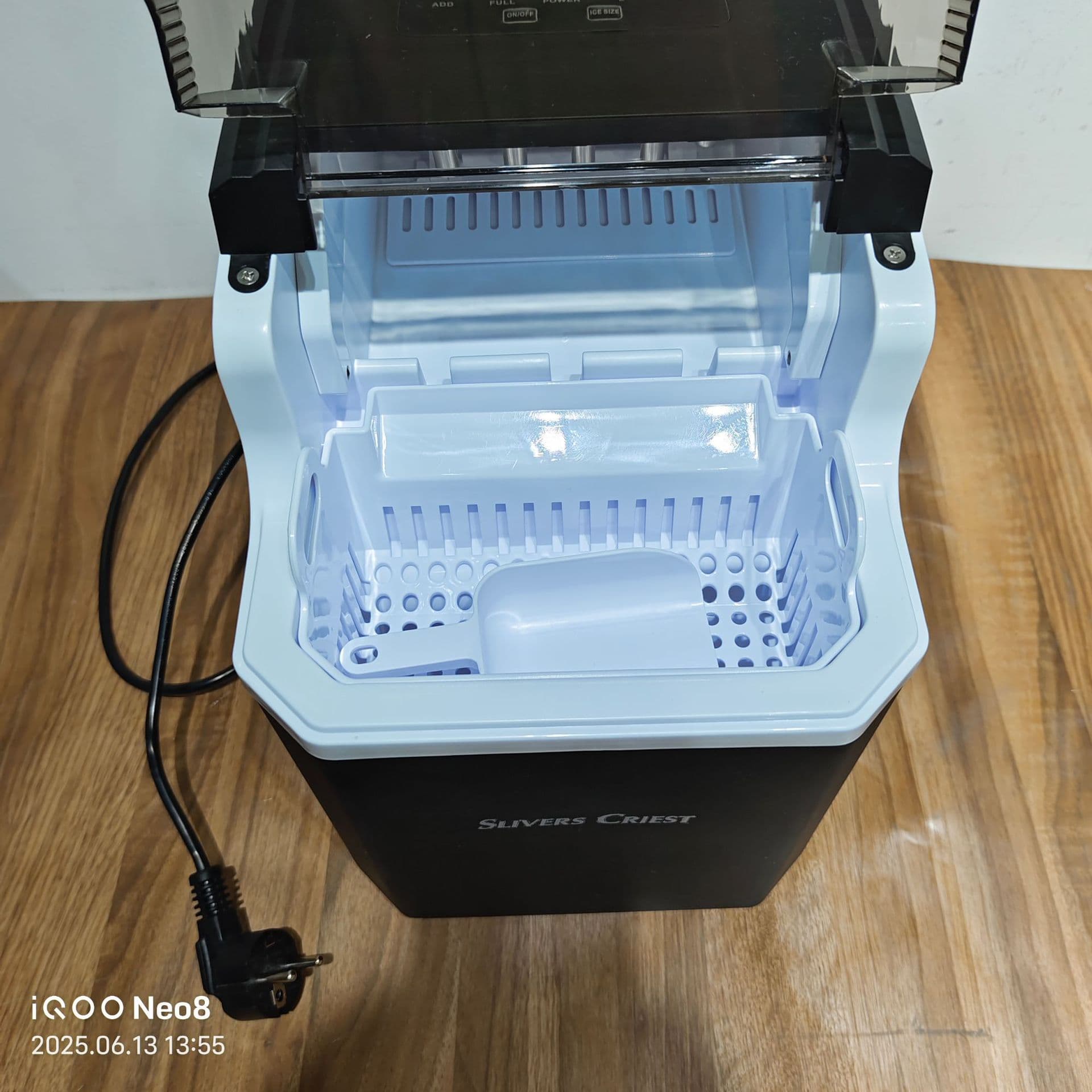 Portable Ice Machine Fast Ice Output Summer Home Kitchen 1.5L Ice Maker for Export Cross-Border