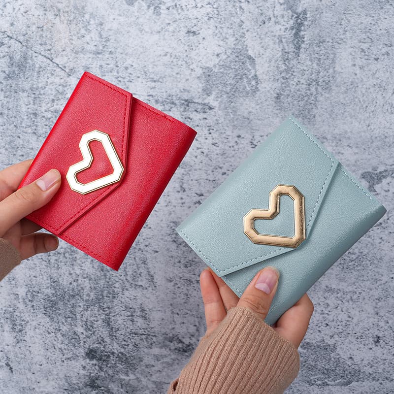 2026 Fashion Short Wallet Women Korean Style Heart Shaped Small Wallet Simple Square Tri-fold Wallet Women's Coin Purse