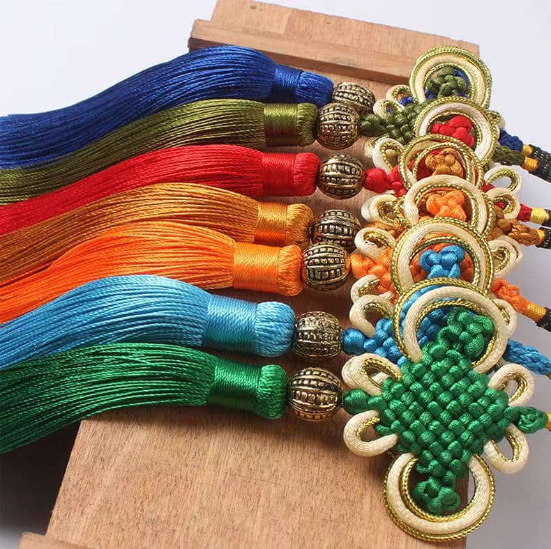 Factory Direct 8-Loop Gold Thread Finished Chinese Knot, Gold-Edged Wealth Knot with Tassel Decorative Pendant, Ready Stock