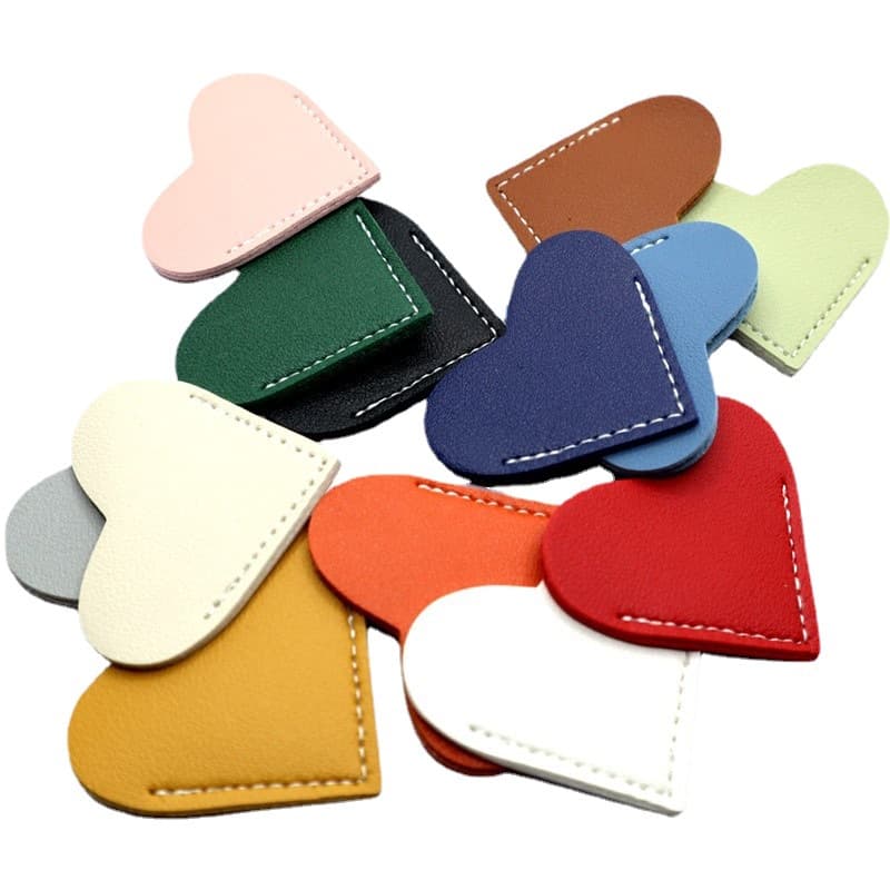 Stock PU Leather Heart Bookmark Heart-Shaped Bookmark Heart Style Page Clip Mini Bookmark Book Corner Book Protector