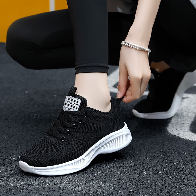 Cross-border Spring High Elastic Lightweight Running Shoes New Women's Shoes Middle School Students Breathable Flyknit Casual Shoes