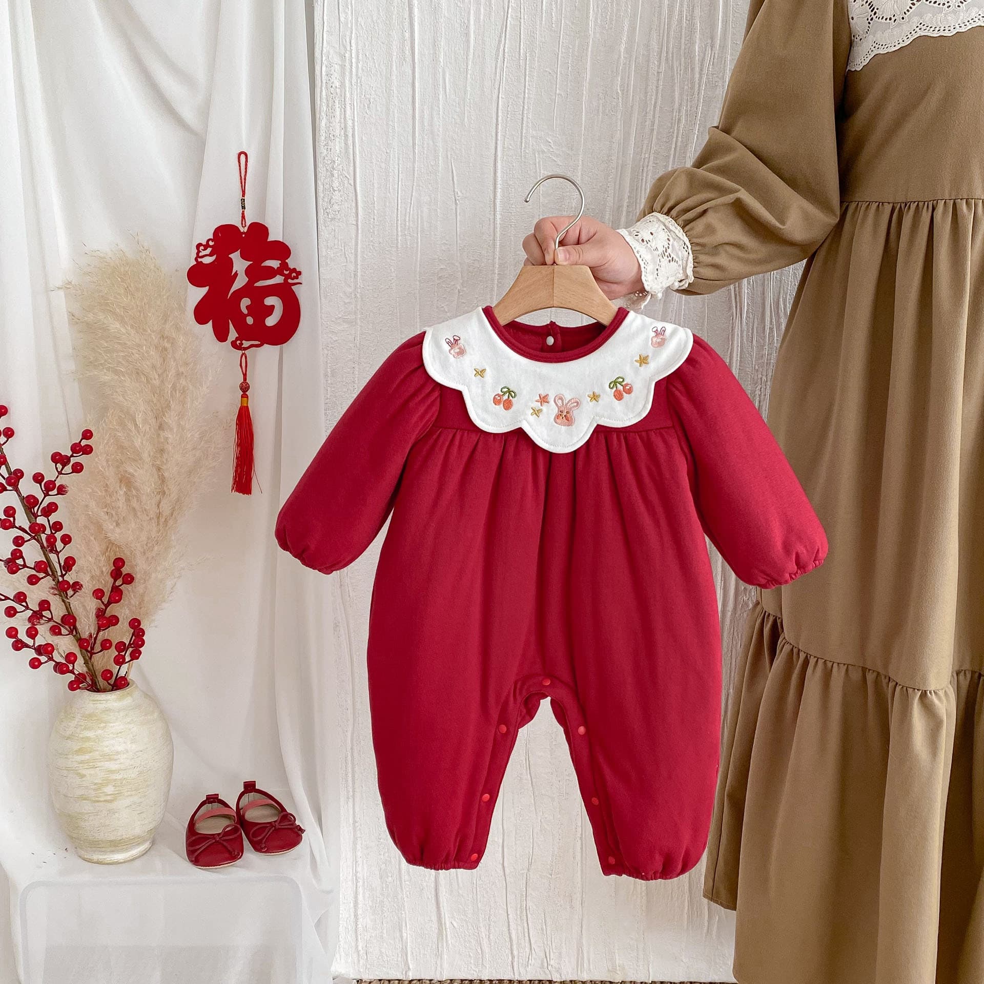 Ins Baby Winter Clothes, Girls Cotton Padded Romper, Thick Red One-Year-Old Outfit, Newborn Bodysuit