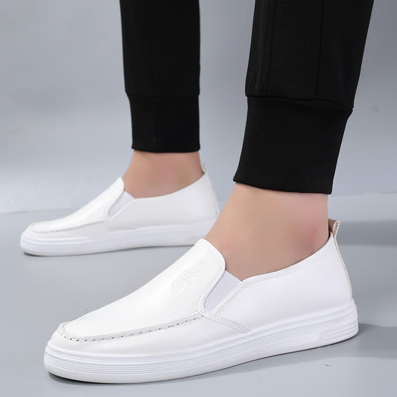 Men's White Nurse Shoes - Flat, Slip-Resistant, Comfortable, Lightweight, Breathable, Non-Fatiguing Hospital Medical Work Shoes