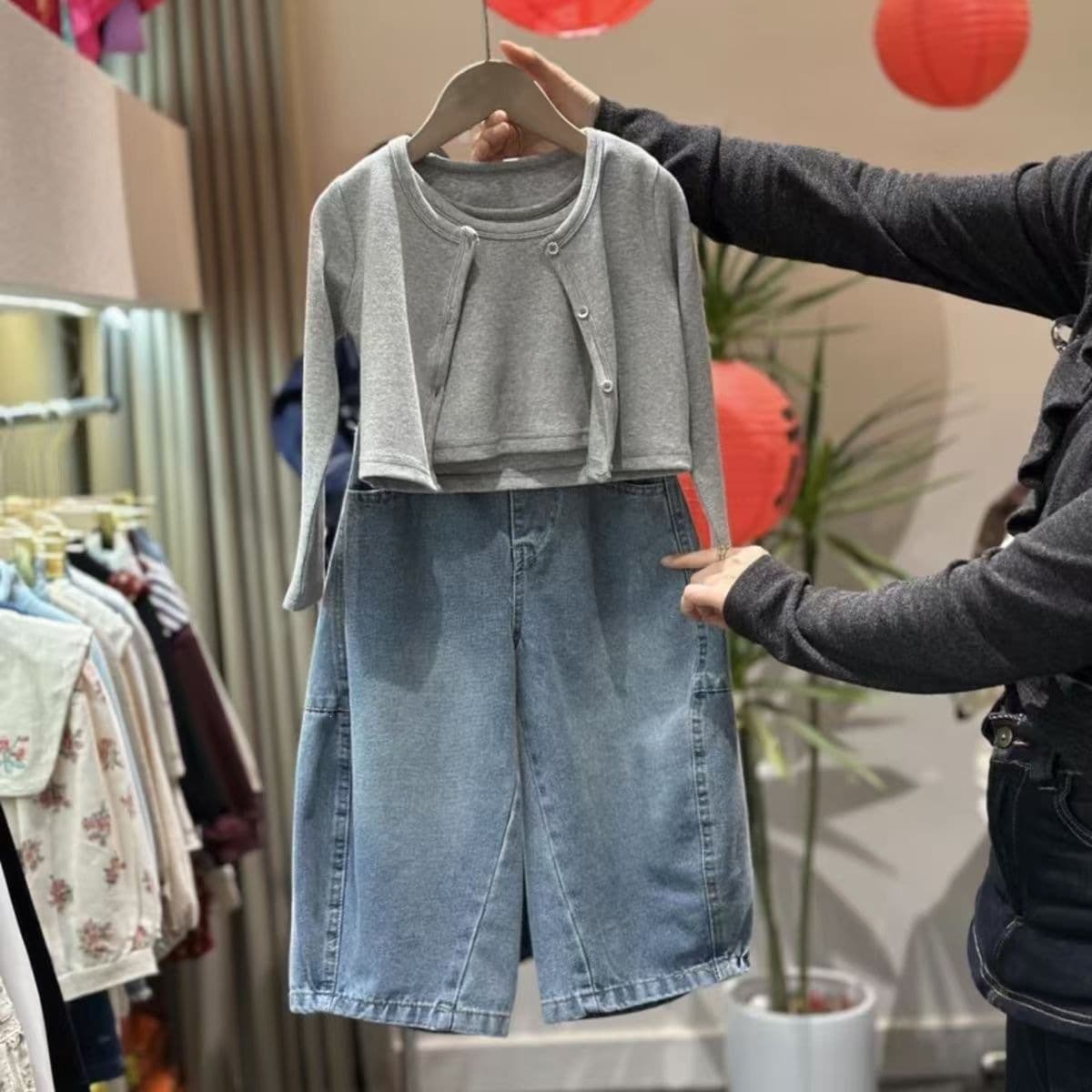Girls spring suit 2026 new style children's short long-sleeved cardigan vest jeans baby girl spring and autumn