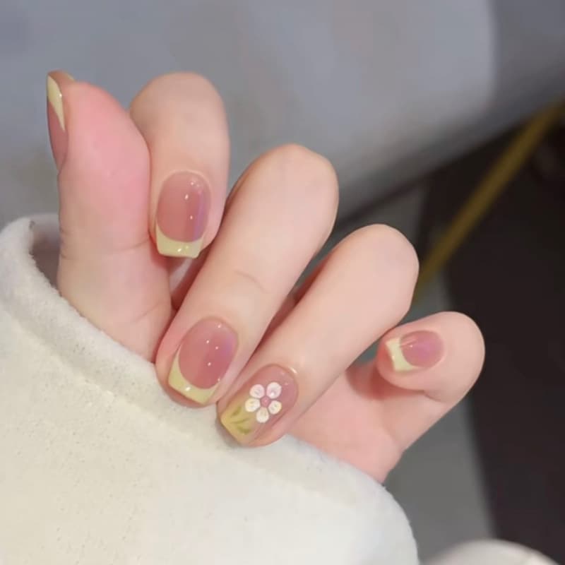 【Bala Floral】New Handmade Wearable Nails Summer Short Style Premium Whitening False Nails
