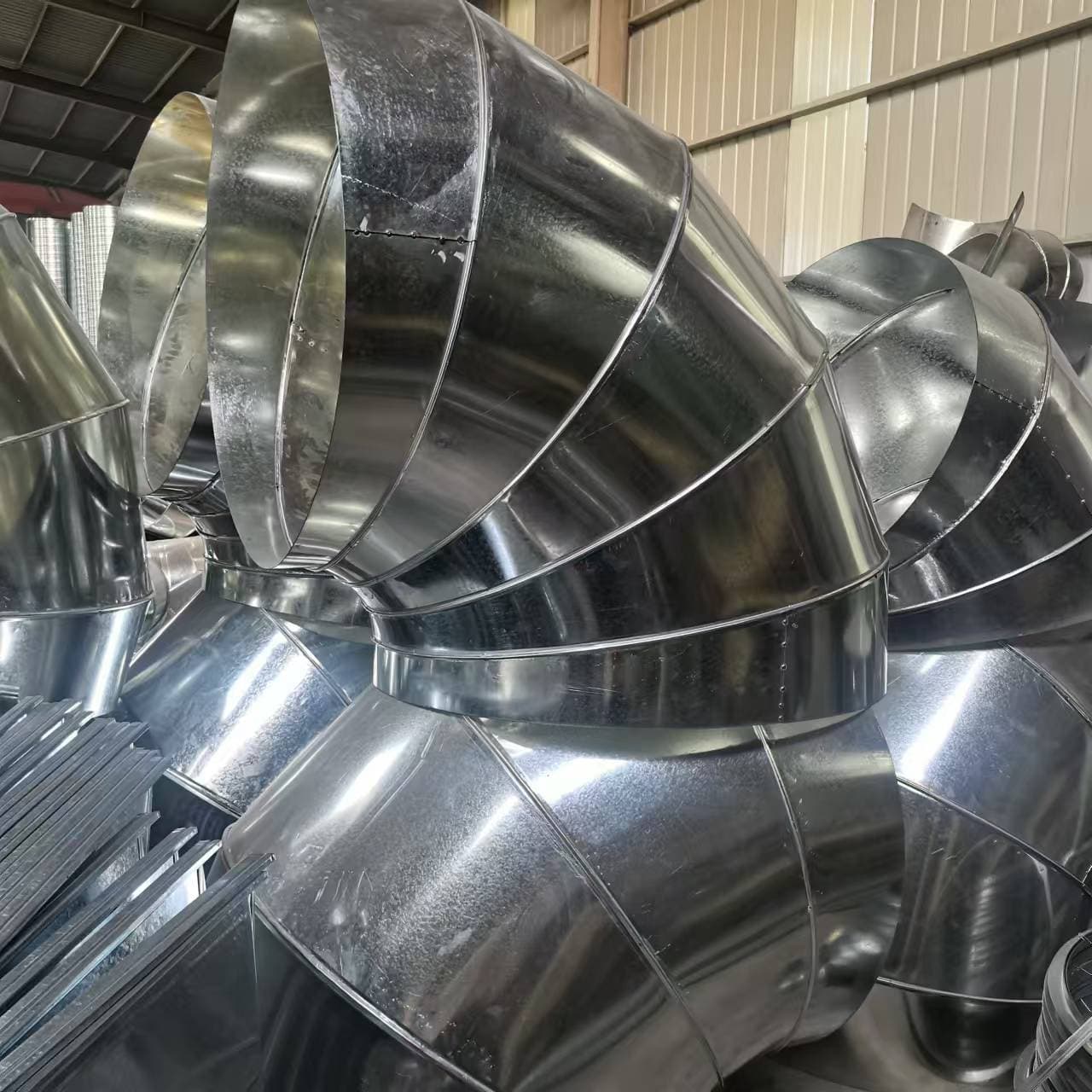 Shandong Factory Wholesale Galvanized Elbows, Spiral Pipes, Stainless Steel