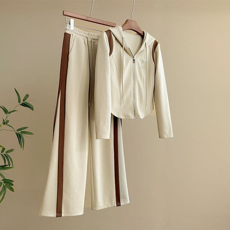 Spring Outfit Set: Fashionable, Age-Defying, Trendy, Street-Ready Casual Sporty Hoodie and Sweatpants Two-Piece Set for Women