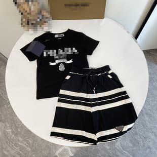 Kids Boys Short Sleeve T-Shirt + Casual Shorts 2-Piece Set Summer 2025 New Boys Big Kids Sportswear Set