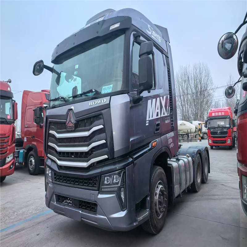 Used HOWO Semi-Tractor Truck Head Lightweight Tractor Full Trailer Tractor Head