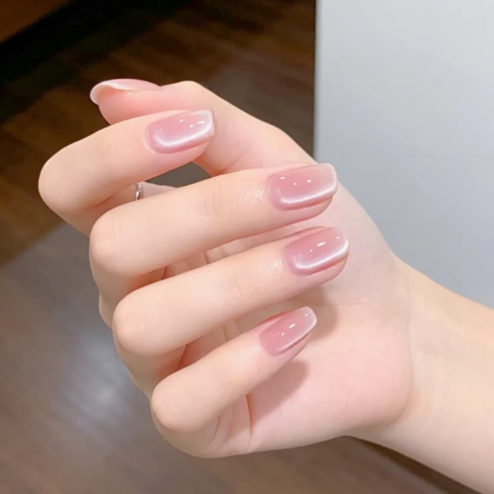 Boxed foreign trade best-selling pure desire gentle pink crystal cat's eye short European and American removable wearable fake nail pieces