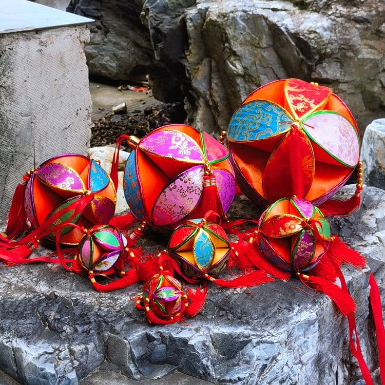 Guangxi March 3 Embroidered Ball, Guangxi Ethnic Embroidered Ball, Zhuang Embroidered Ball, Handmade 8cm Embroidered Ball, 6cm Embroidered Ball
