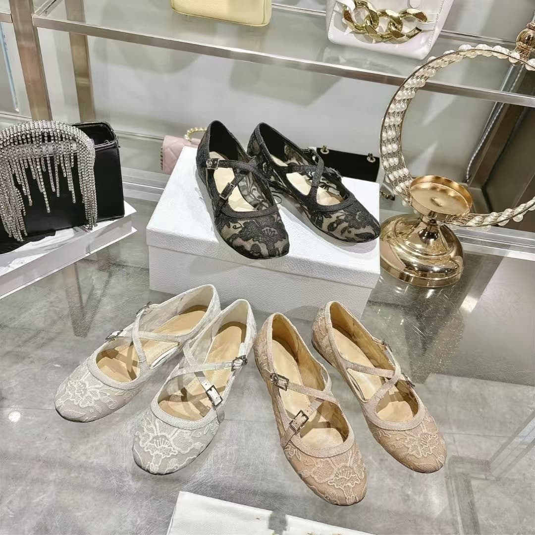Mesh lace breathable fashion shoes spring and summer new style round toe shallow mouth one-word buckle strap slip-on flat bottom casual