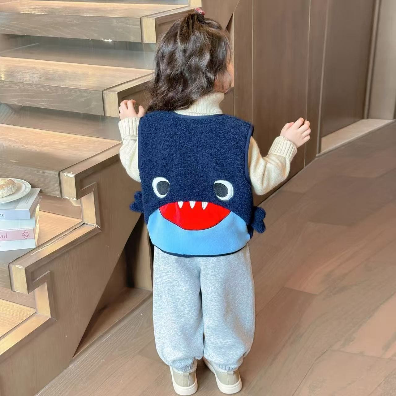 Early Autumn Cold Protection Children's Vest Boys' Autumn Outfit 2025 New Boy's Top Kindergarten Outer Layer Warm and Stylish