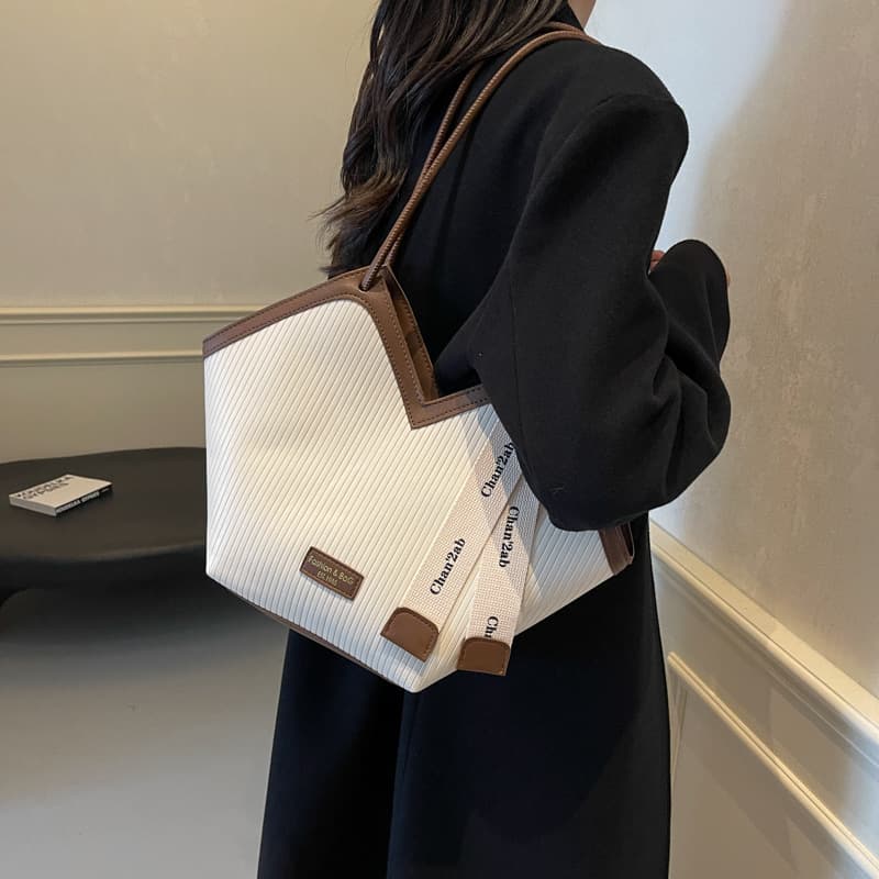 Fashion Korean Style Premium Simple Large Capacity Underarm Bag for Women 2024 New Versatile Single Shoulder Tote Bag