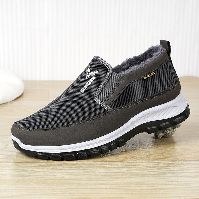 Men's Winter New Cotton Shoes, Thickened Fleece-Lined Walking Shoes, Middle-Aged and Elderly Men's Short Boots, Warm Old Beijing Shoes