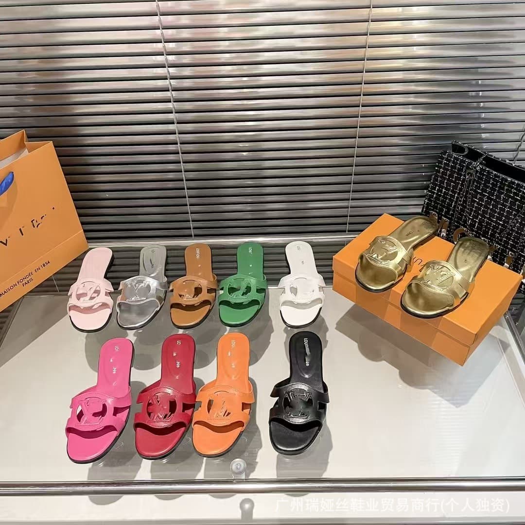 Export Best-Selling Donkey Slippers High-Quality Imitation Sheepskin Letter Cutout Slippers for Women Factory Wholesale Stable Supply