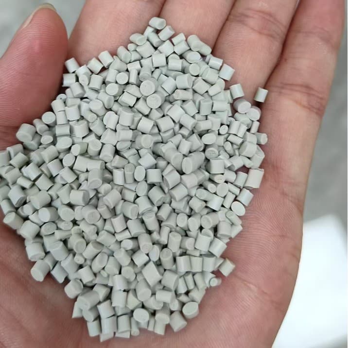 HIPS grey-white impact 11.4, tensile 20, break 40, smooth surface without impurities, ideal for easy coloring, spray painting, and blow molding
