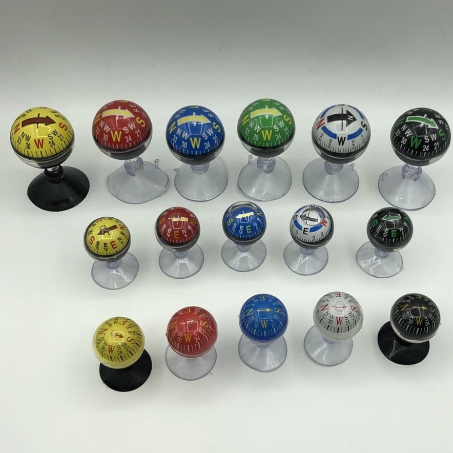 Jinghui Manufacturer Multi-color 28/38mm Suction Cup Car Compass for Travel and Outdoor Signage