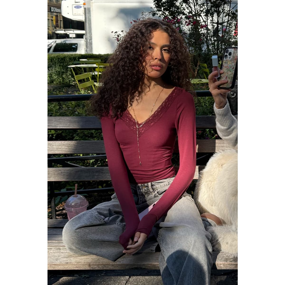 Ins Summer Sexy V-Neck Lace Splicing Slim Fit Pullover Casual Slimming Hot Girl Pure Wind-Resistant Niche Short-Sleeved T-Shirt
