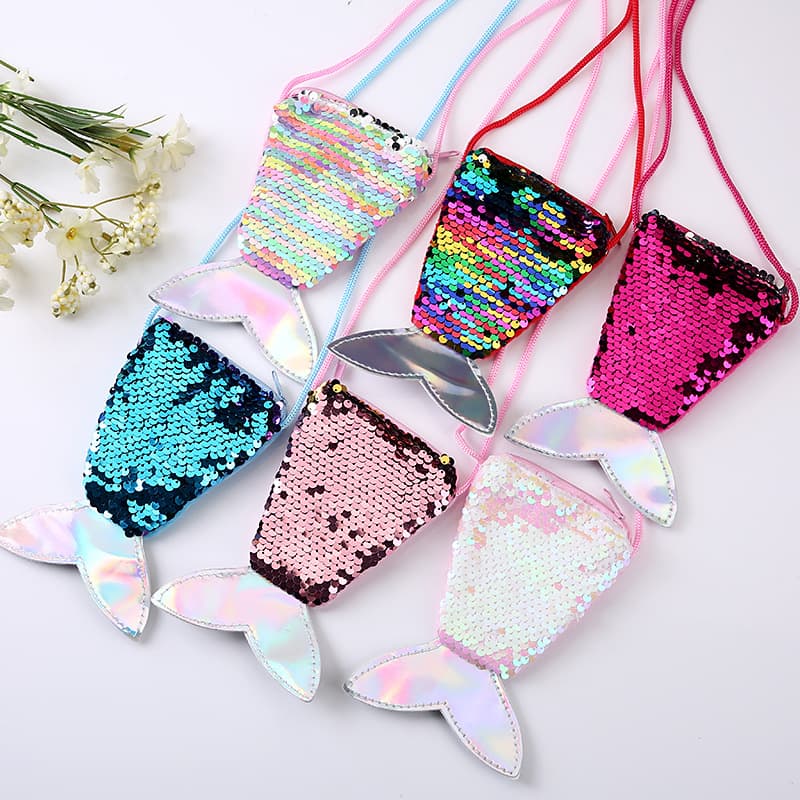Cute and stylish mermaid mini sequined children's bag, lightweight shoulder/crossbody bag for babies.