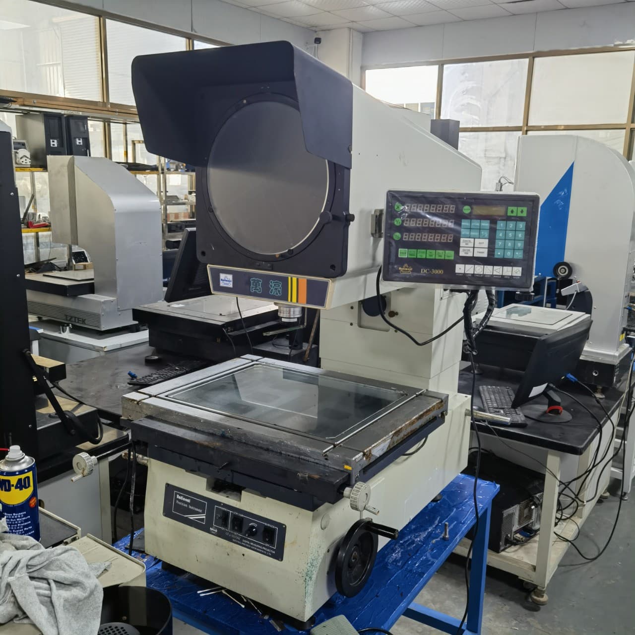 Used Wanhao CPJ-3040 vertical projector, large-stroke optical measurement projector, 2D.
