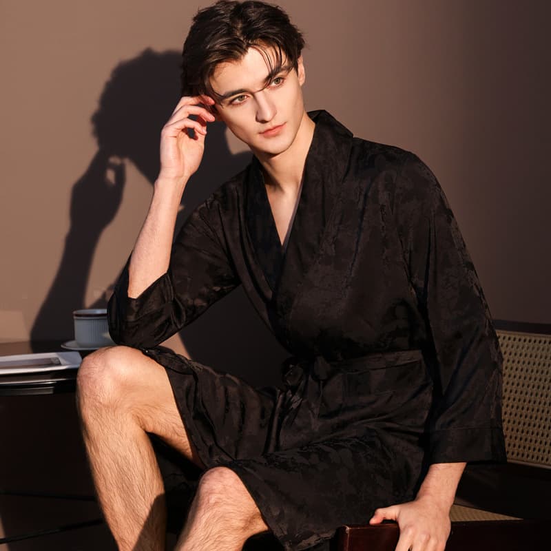 Premium Light Luxury Black Jacquard Satin Robe for Men Summer Ice Silk Sleepwear Nine-Sleeve Bathrobe