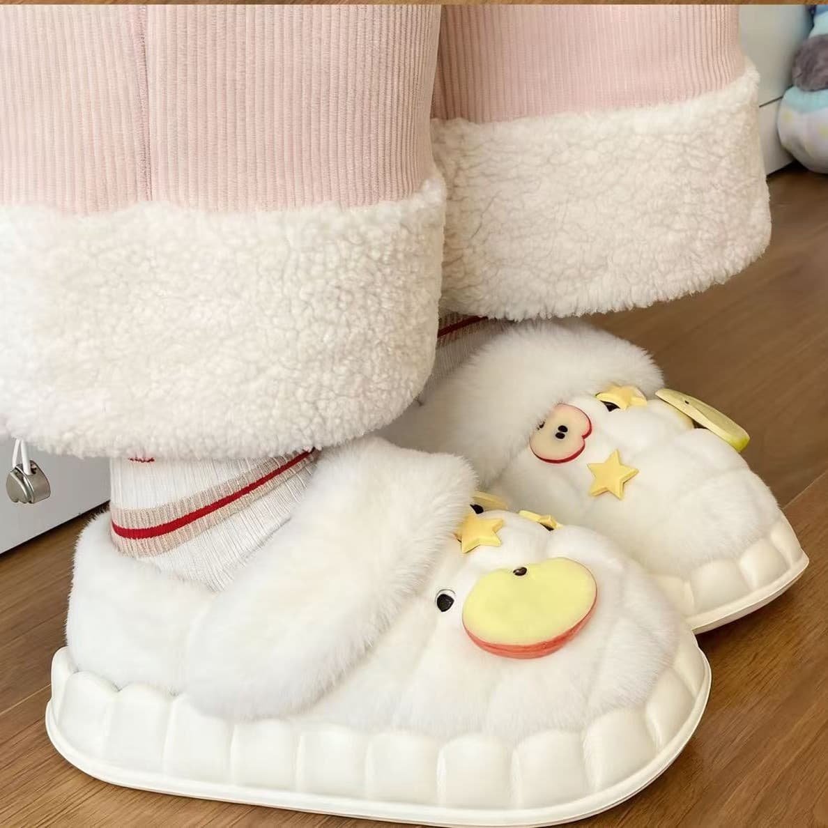 Winter Couple Thick-Soled Cloud-Like Slippers, Dormitory Plush Non-Slip Thickened Home Slippers for Women