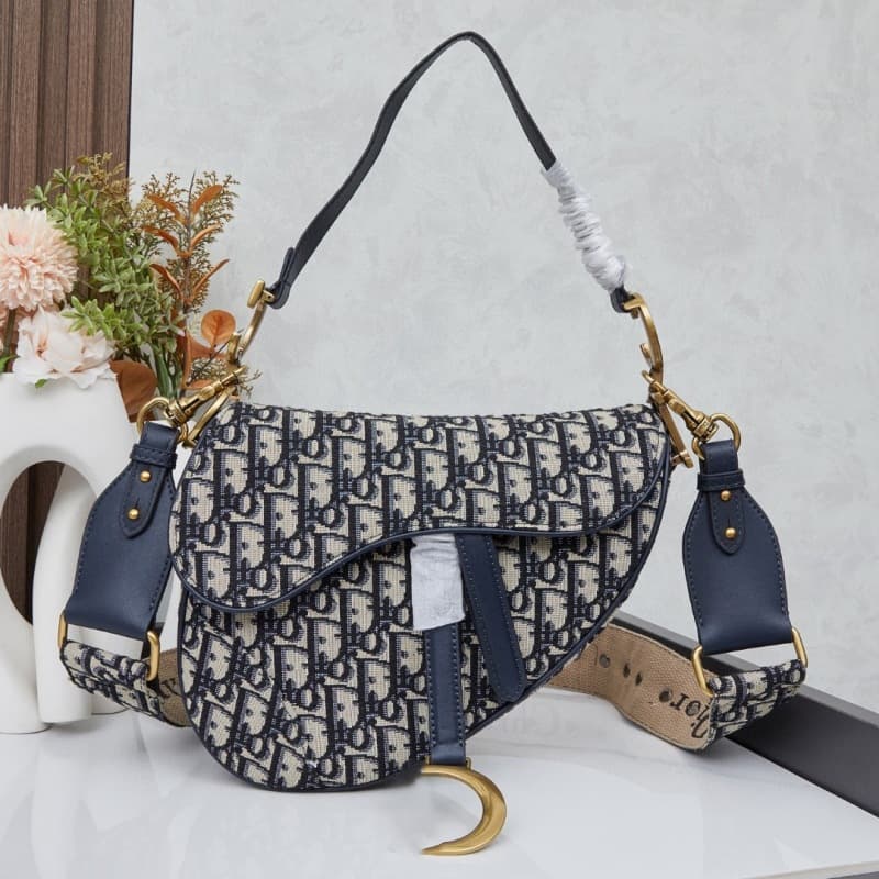 Cross-border Hot-Selling Saddle Genuine Leather Saddle Bag Palm Grain Frosted Embroidery Shoulder Handbag Crossbody Women's Bag