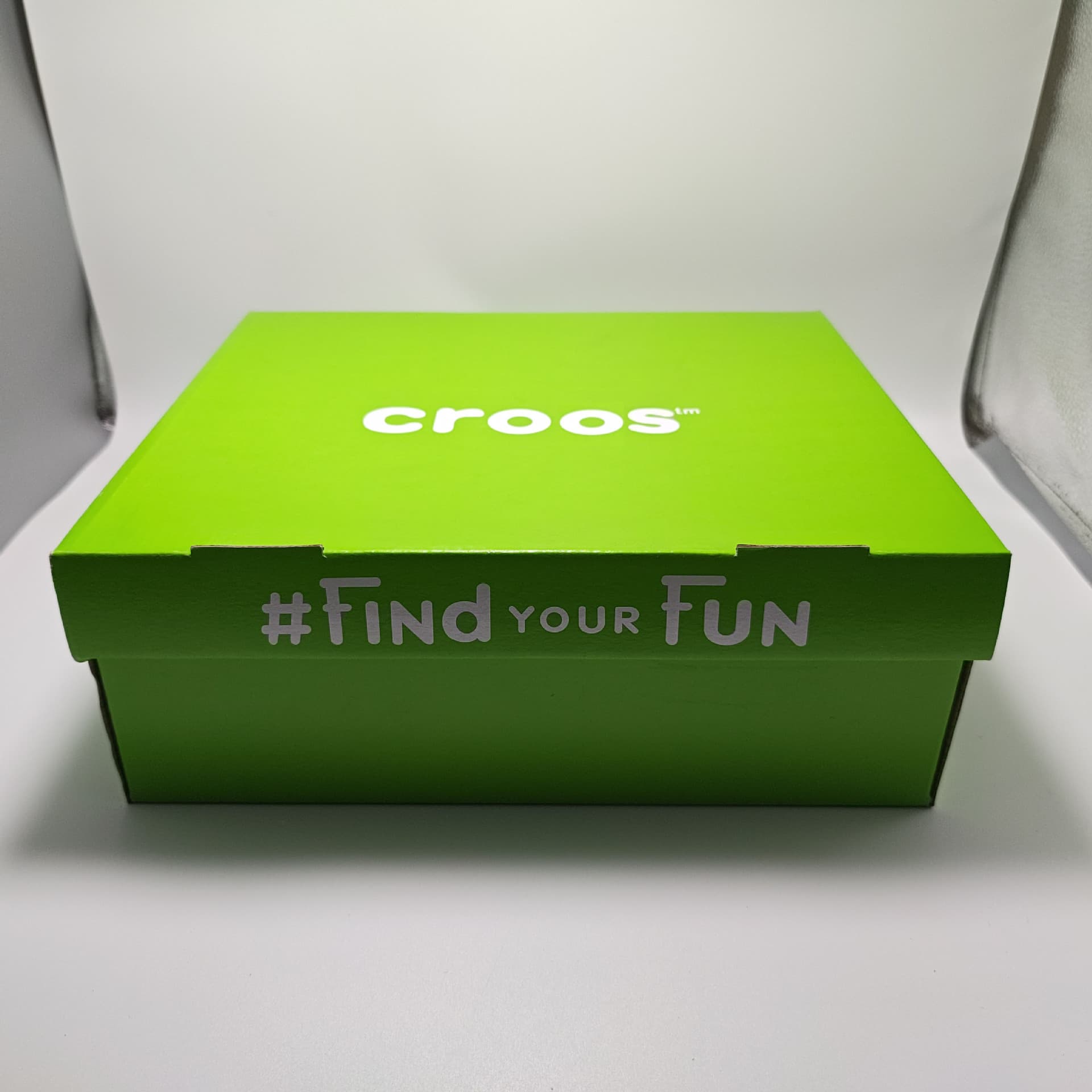 Green Universal Large and Small Shoe Box, Green Non-Woven Shoe Bag, Hole Shoes Shoe Box (Single order not shipped)