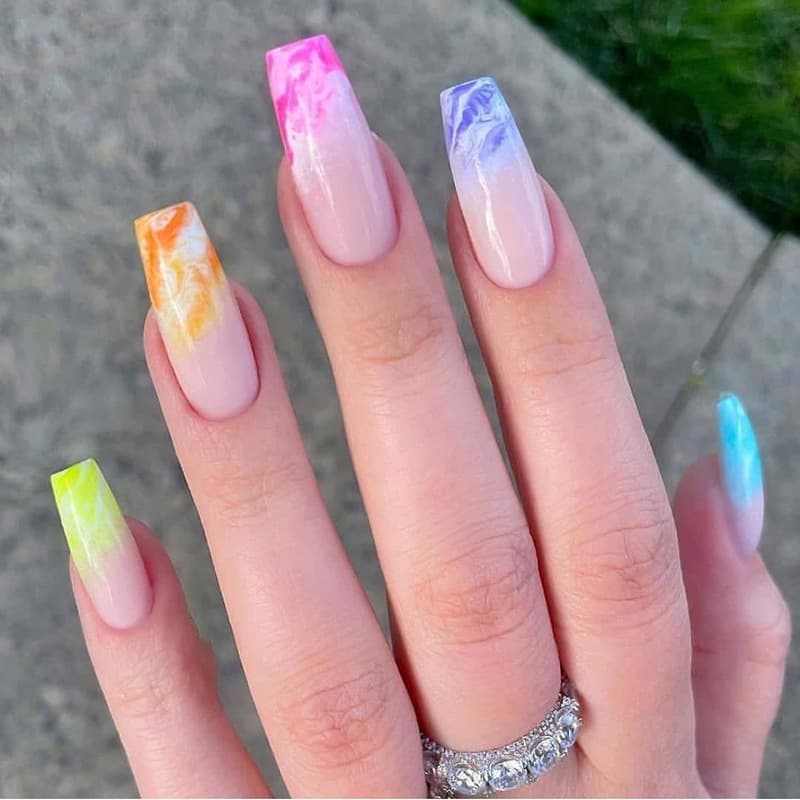Rainbow Gradient Long Nail Tips Wearable False Nails European And American Style Coffin Shape Nail Art for Women Nail Extensions