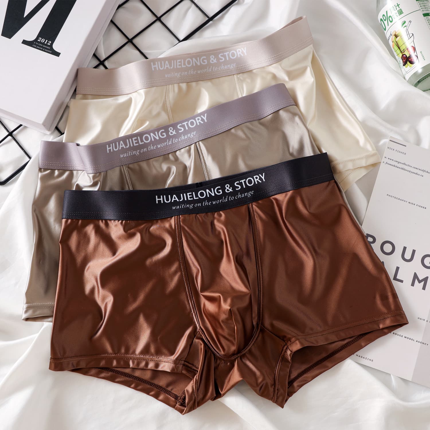 Men's Boxer Briefs Luxury New Ice Silk Underwear Odor-Resistant Seamless Shorts for Teens Fashion Style