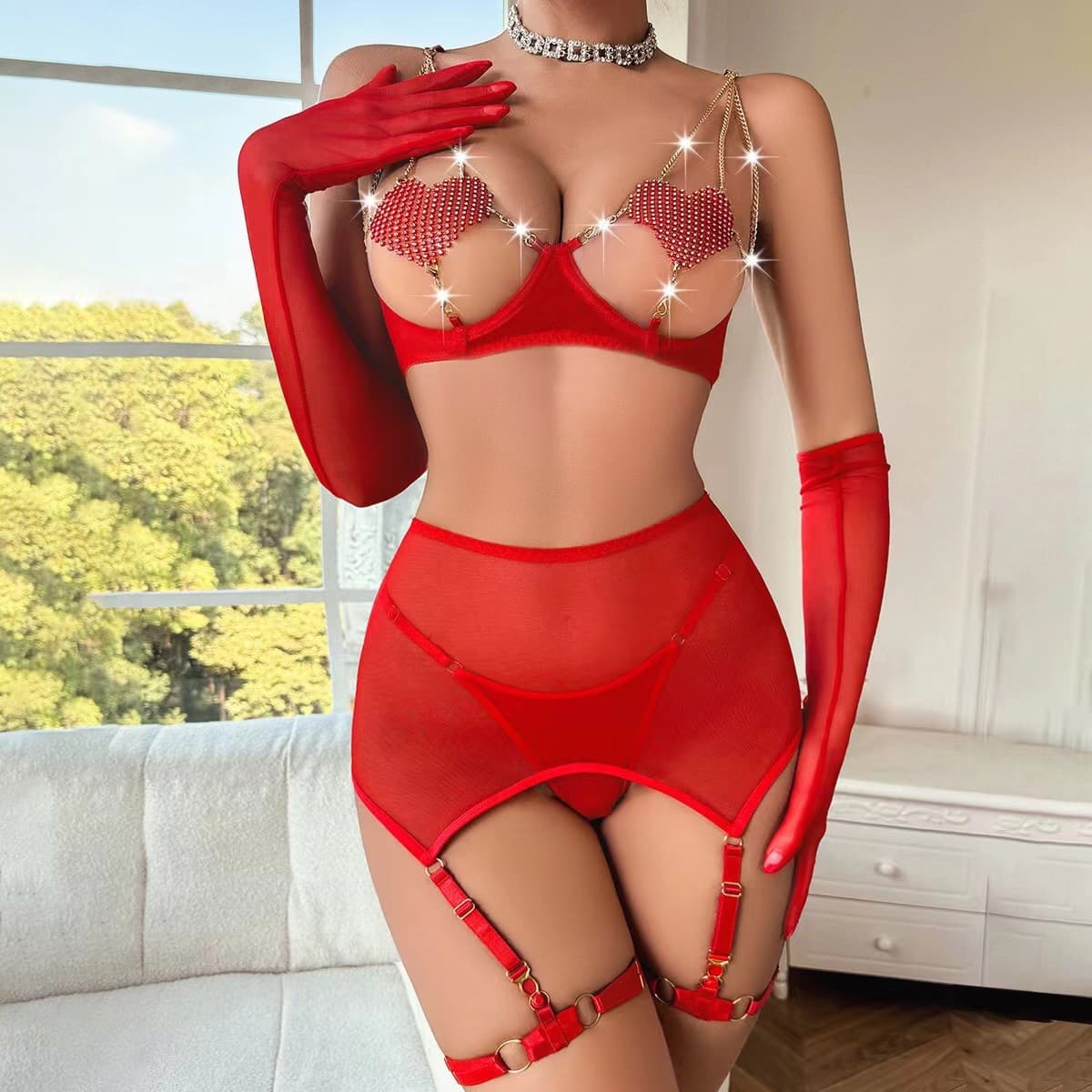 Sexy Lingerie Hollow-Out Heart Chain See-Through Outfit Sexy Bra Set Red Three-Point Lingerie Set for Women