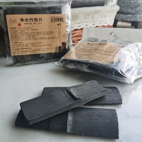 Ruizhu Multi-Purpose High-Temperature Bamboo Charcoal Pieces for Water Purification and Tea Brewing - Selected Small Pack Bamboo Charcoal Sheets for Water Quality Purification