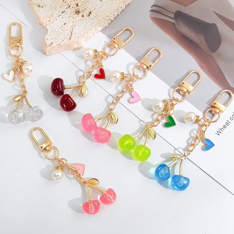 Cross-border Korean version of butterfly cherry key chain pendant metal bag accessories niche light luxury high-end key pendant