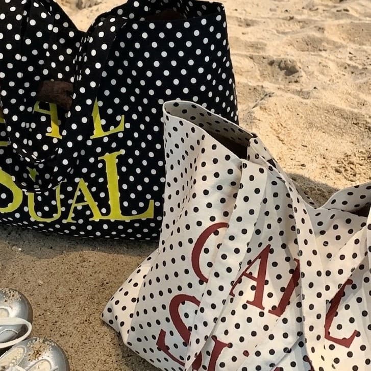 Korean retro black and white polka dot letter canvas tote bag women's large capacity commuter shoulder bag shopping bag wholesale
