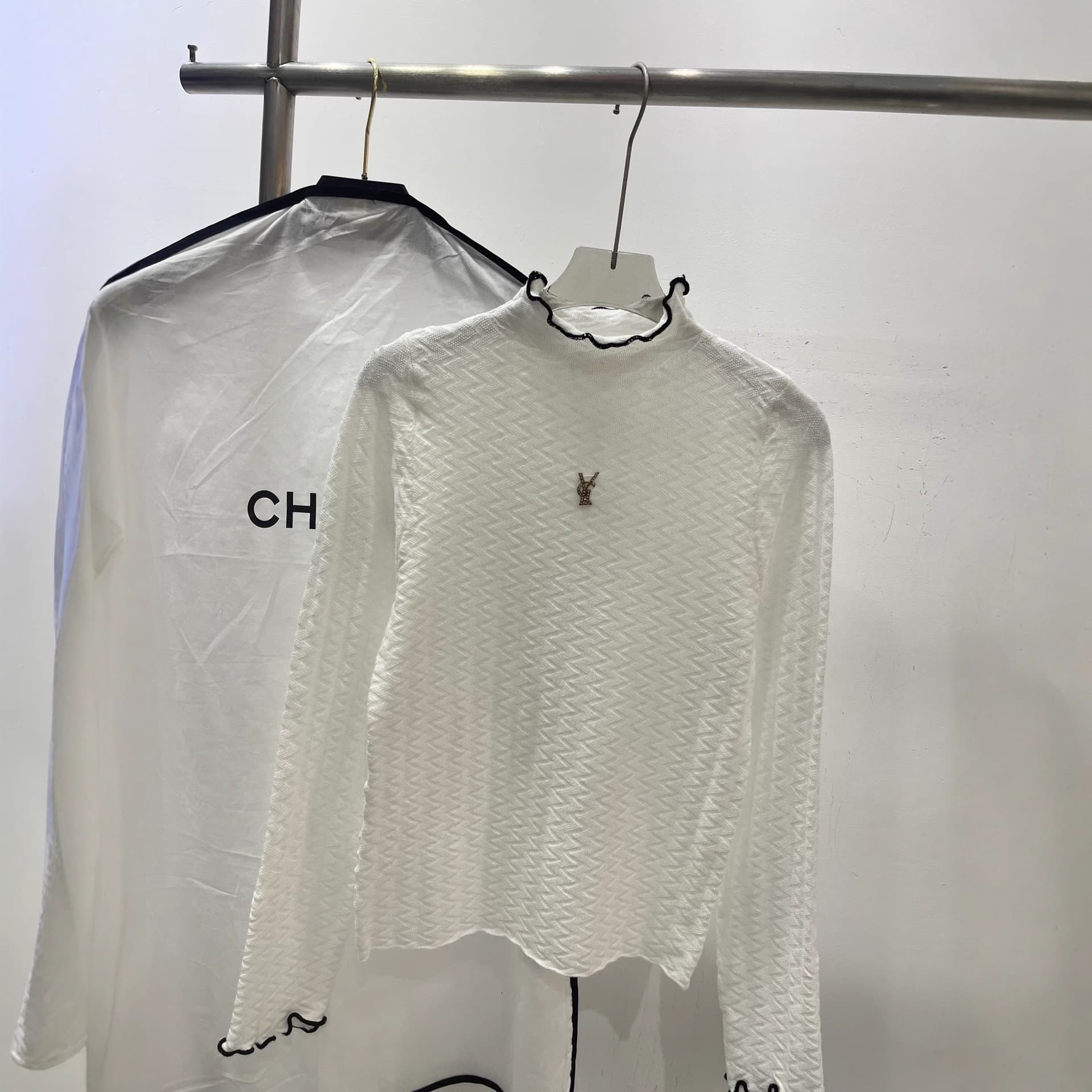 Factory Direct Y25 Autumn/Winter New Casual Versatile Letter Chest Logo Color-Block Trim Knit Long Sleeve