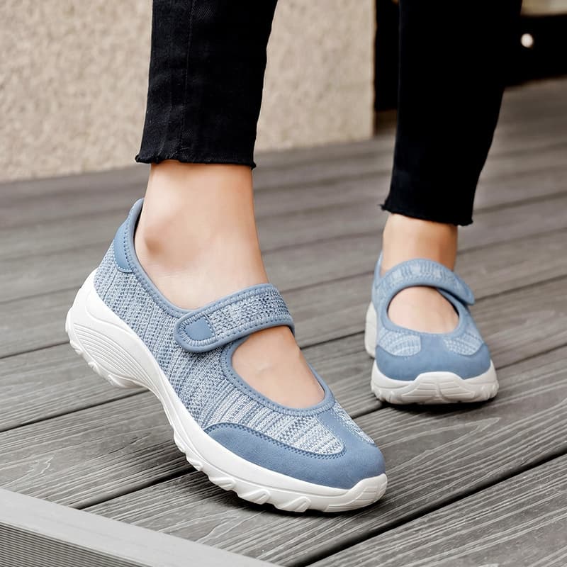 Cross-border Large Size 44 Four-Season Women's Walking Shoes, Knitted Breathable Lightweight Wedge Heel Mother Shoes, Casual Women's Travel Shoes
