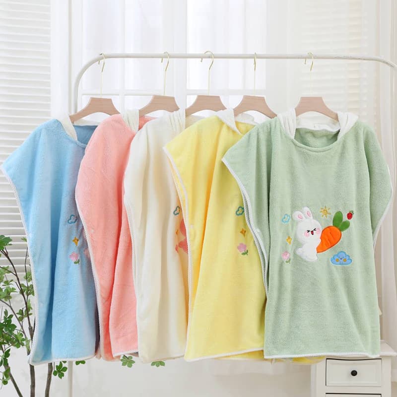 Children's Bathrobe Cartoon Cute Rabbit Bathrobe Soft Coral Velvet Kids Bath Wrap Hooded Cloak Wearable and Wrapable