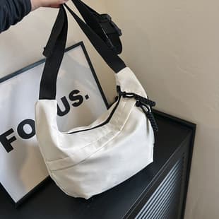 Fashion Commuter Large Capacity Shoulder Crossbody Bag for Women 2025 New Casual Trendy Tote Bag Korean Style Underarm Bag