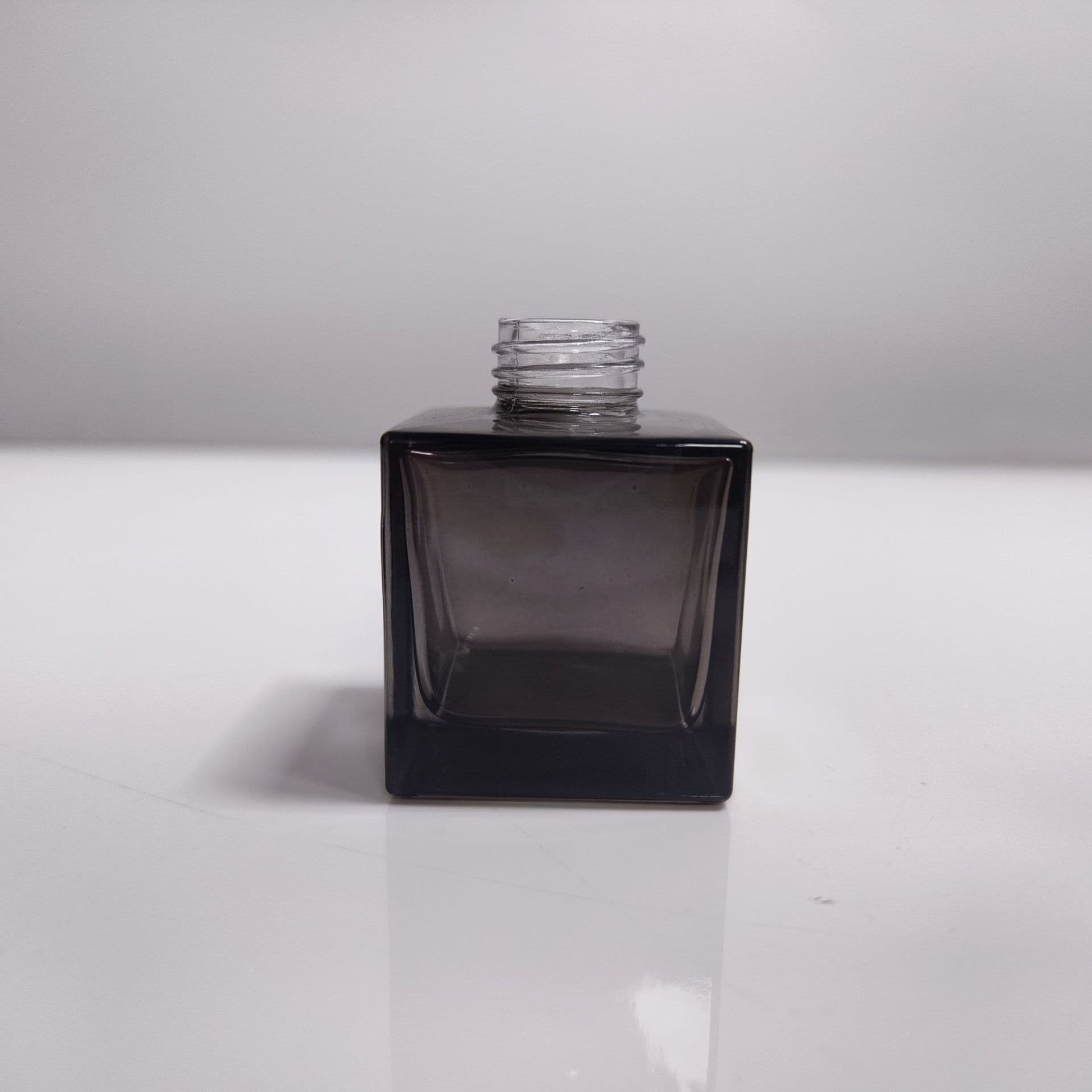 In Stock Large Capacity Square Reed Diffuser Bottle, Flameless Aromatherapy, Premium Empty Bottle Decoration, Large Size for Home Use