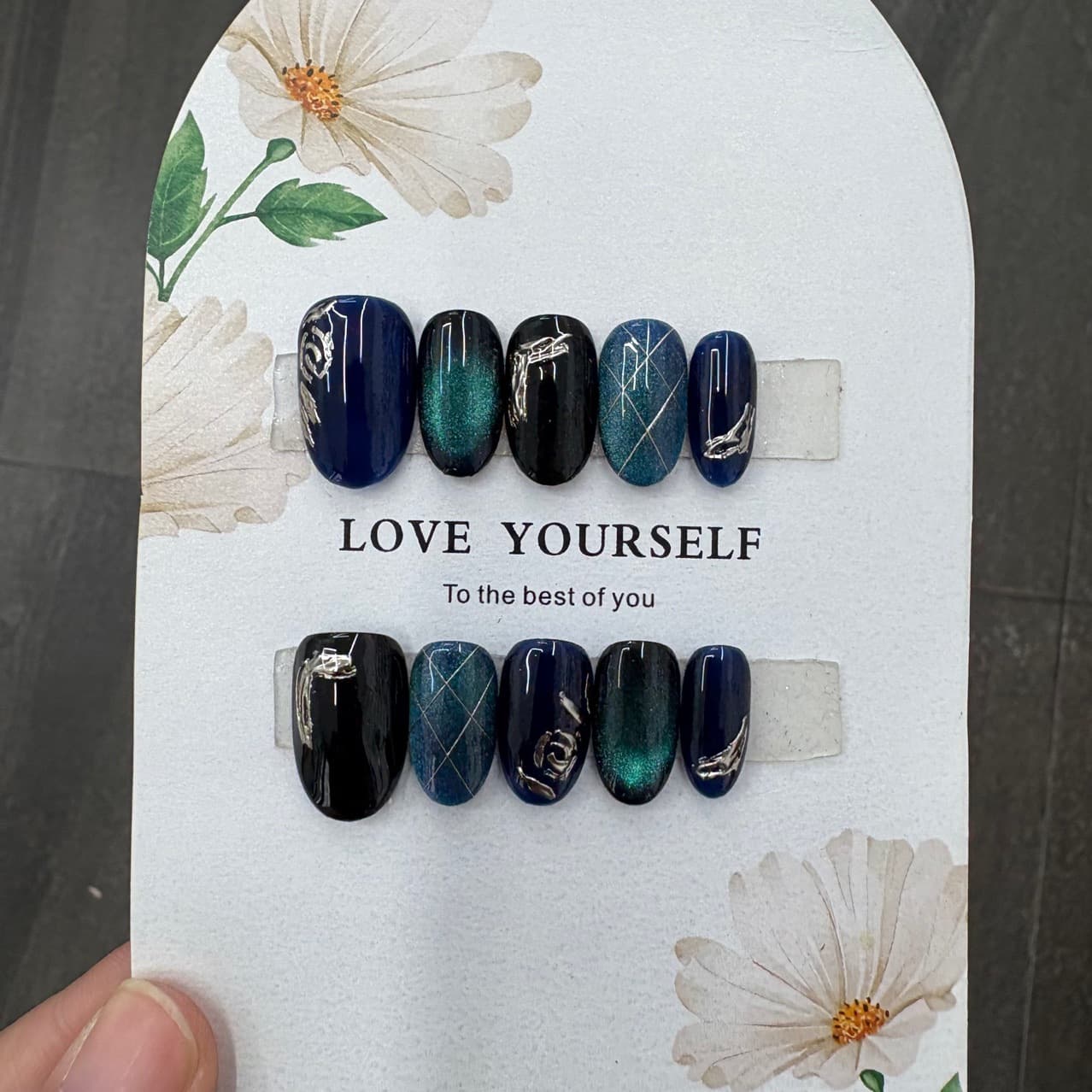 Dayu Nail Art Handmade Press-On Nails Short Oval Shape Plaid Marble Gradient Fashionable Whitening