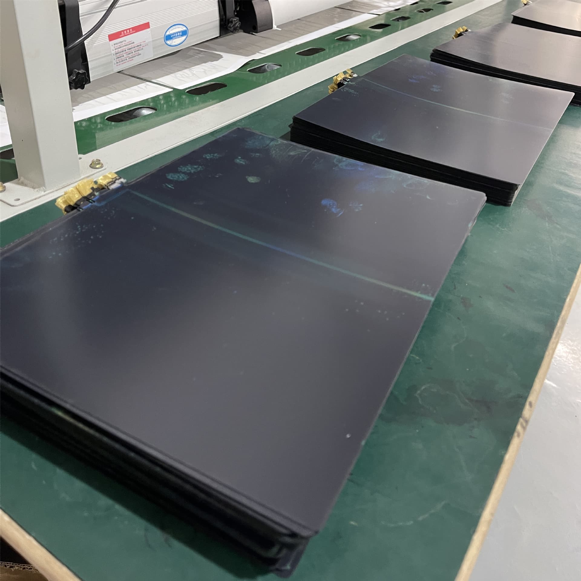 4.4/6.5/7/8.2/8.5/8.8/9.5/10/10.1/10.5/12/13.5/16/20 Inch LCD Film